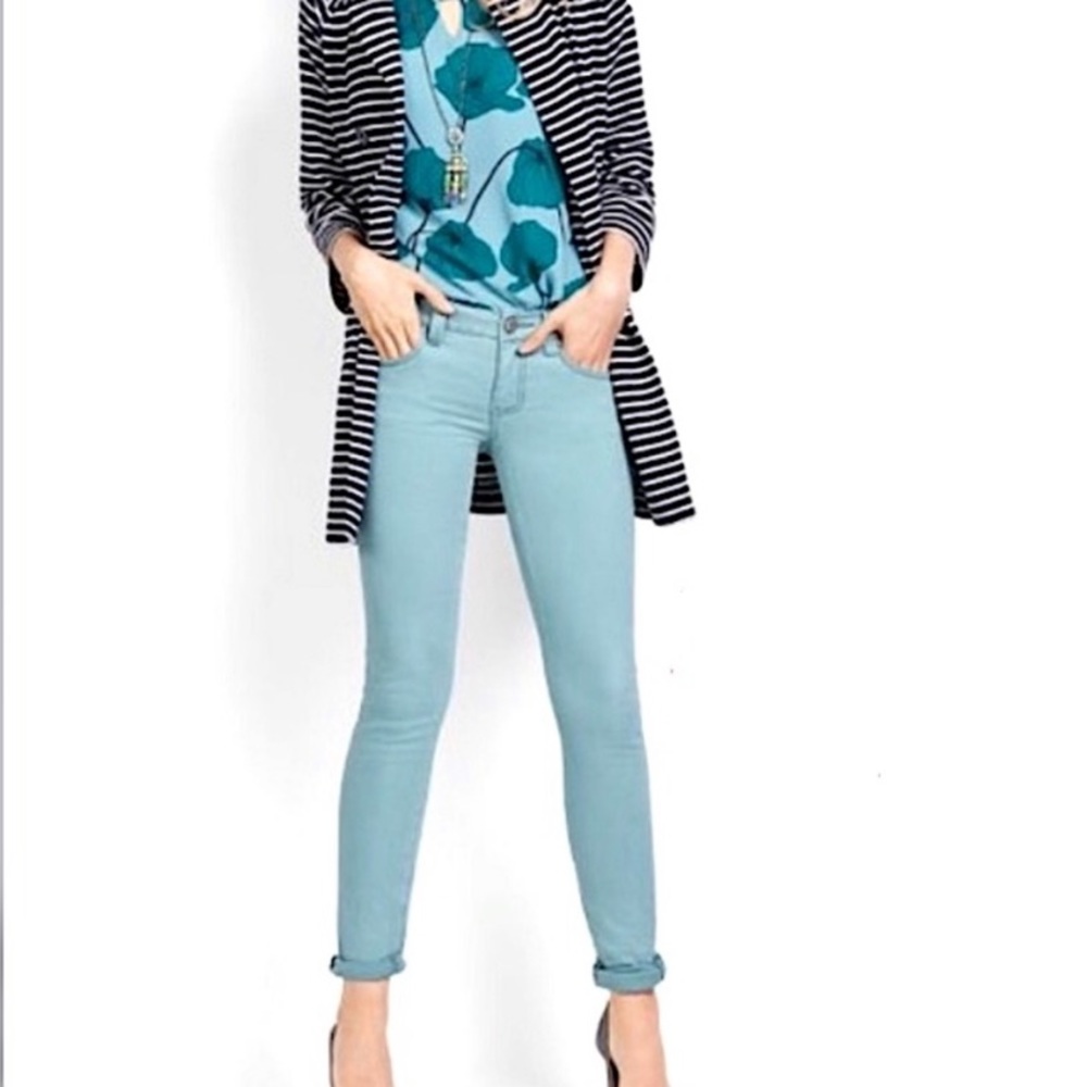 SOLD Cabi Tidal Curvy Skinny Jeans - Picture 1 of 9